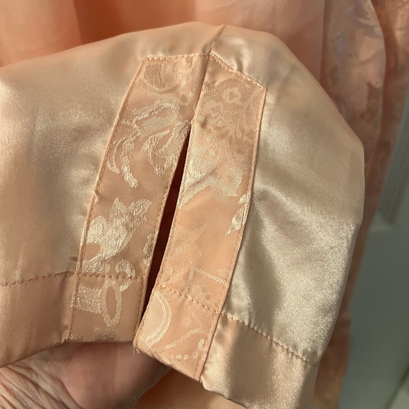 Vintage Victorias Secret Elegant Peach Satin Pajama Set Sz S - Picture 6 of 6